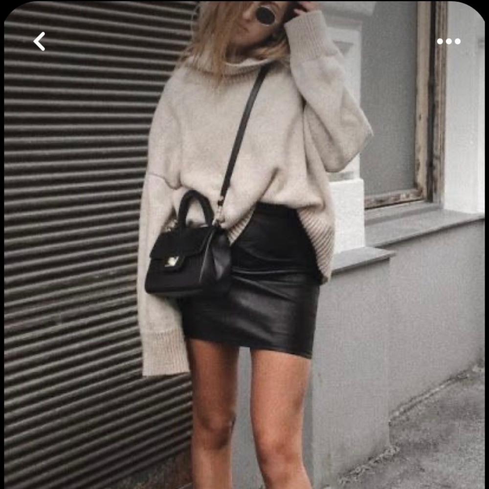 Zara leather mini skirt xs black